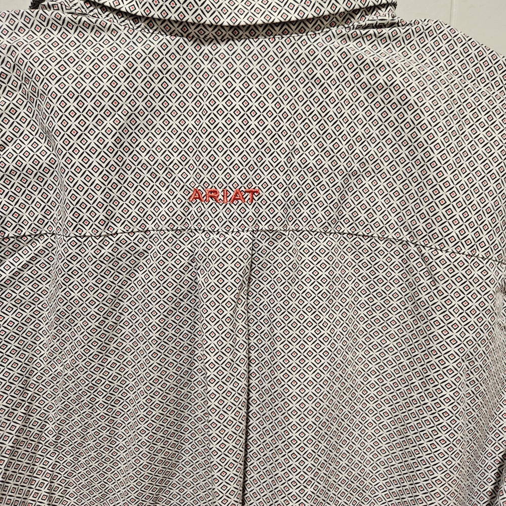 Ariat Men's Geometric Pattern Button-Down Shirt - image 4